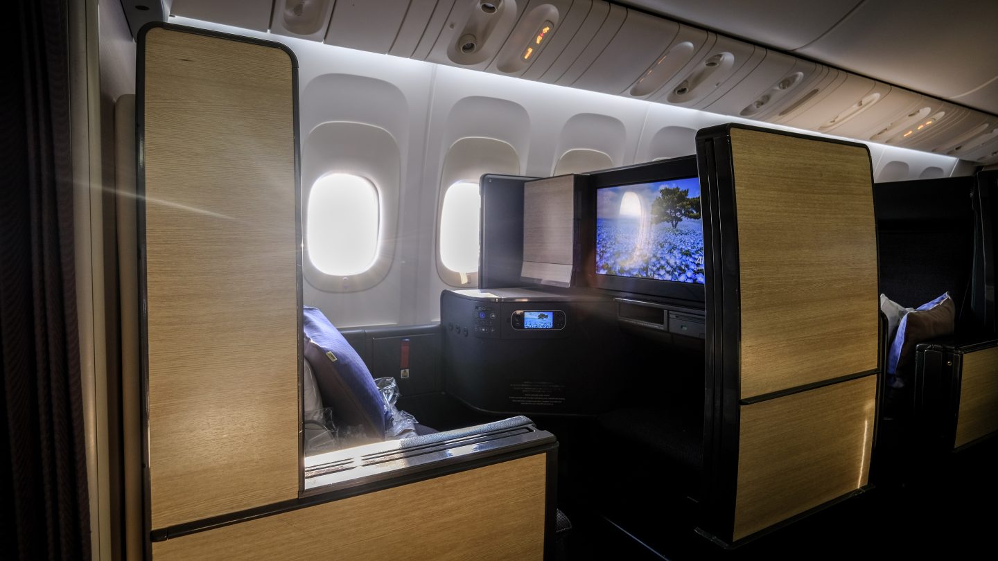 Review Travel Experience ANA’s “THE Room”: The World’s Best Business Class Seat?